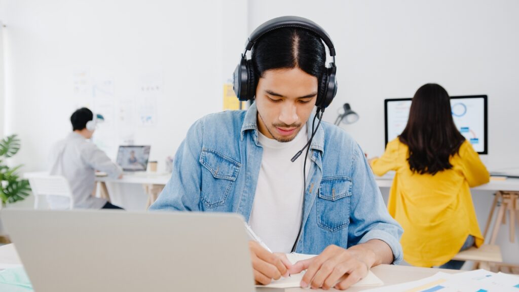 Distance Education Bangalore best courses for working professionals pursuing flexible higher education and career advancement